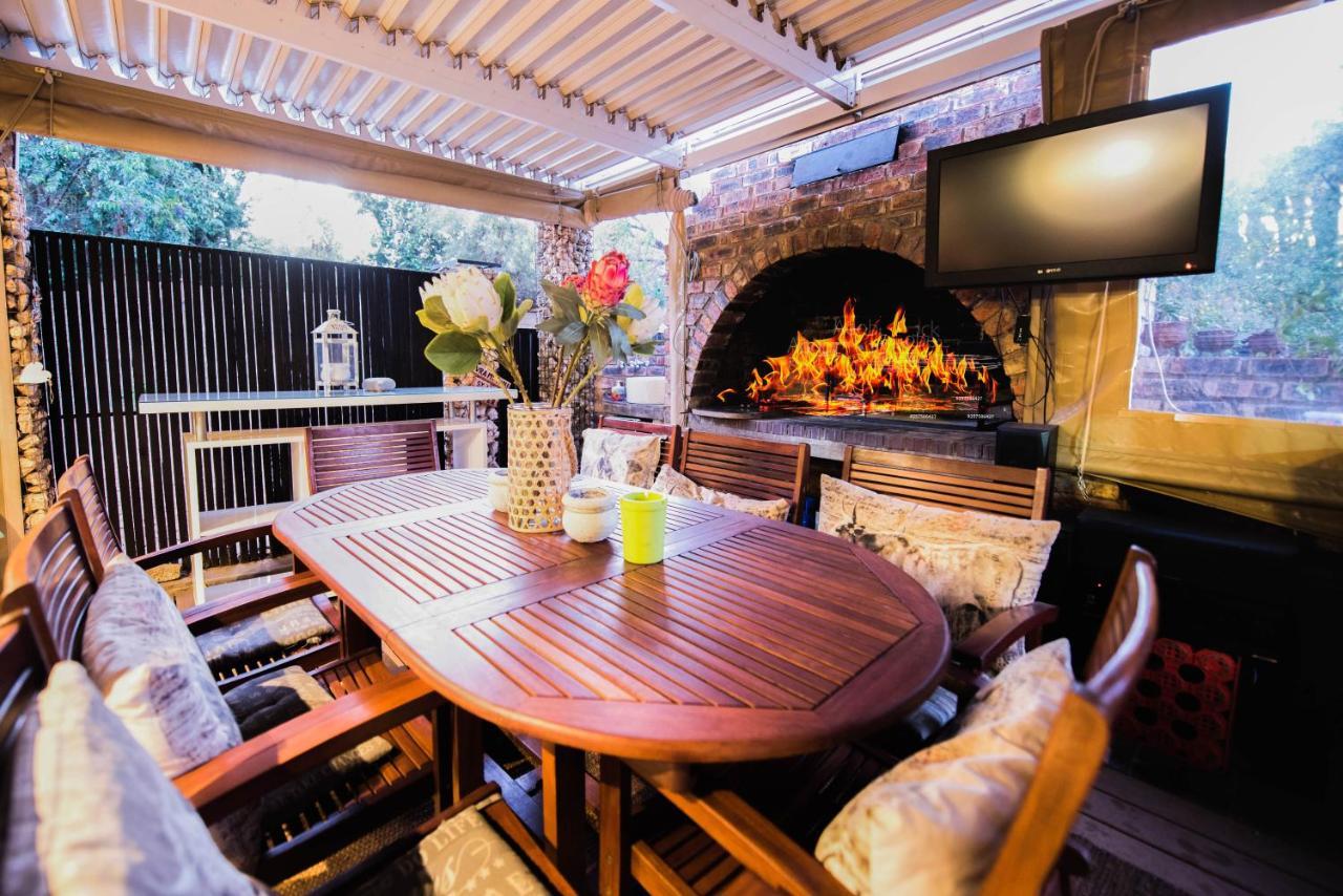 Cottonwood Guesthouse Oasis Блумфонтейн Экстерьер фото