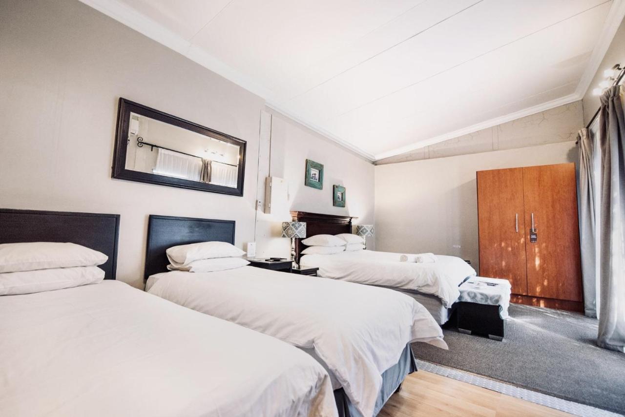Cottonwood Guesthouse Oasis Блумфонтейн Экстерьер фото