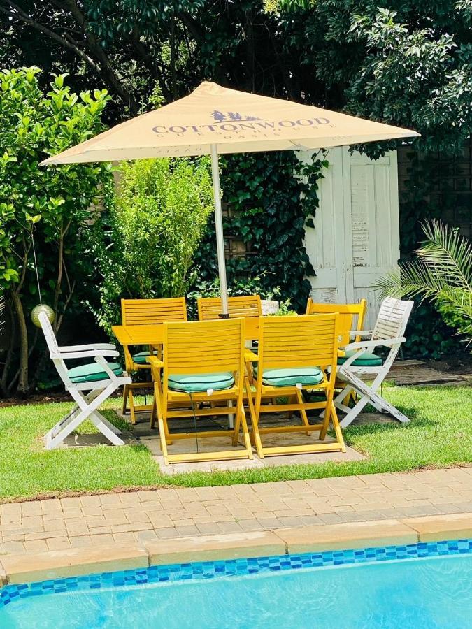 Cottonwood Guesthouse Oasis Блумфонтейн Экстерьер фото